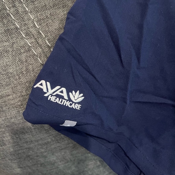 Figs Scrub Top - Picture 4 of 5